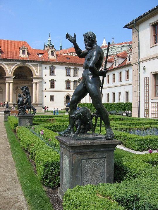 35 Wallestein palace gardens.JPG